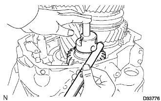 D033776